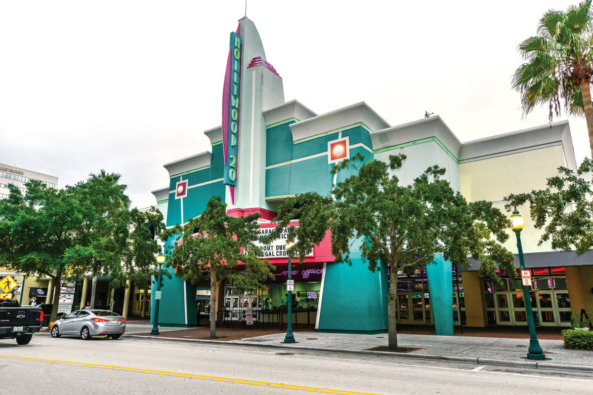 Regal Hollywood 20 Renews Lease at Main Plaza Sarasota Magazine