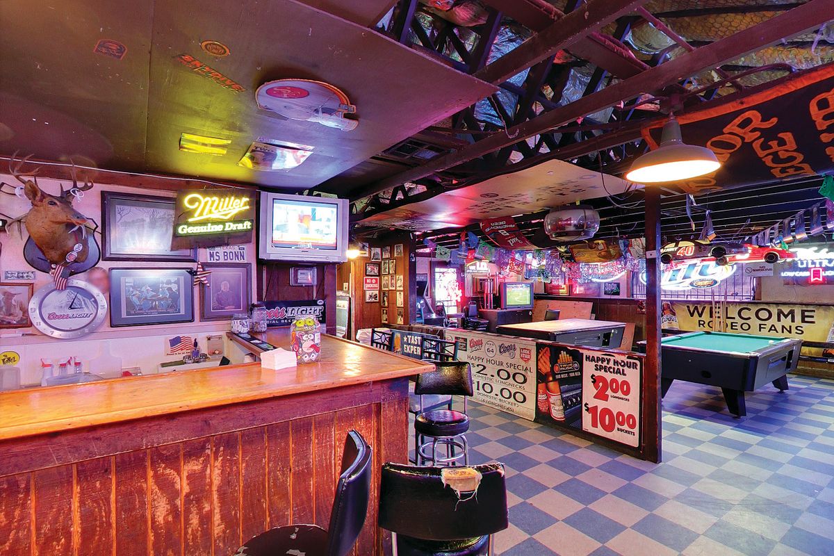 Dive Bar