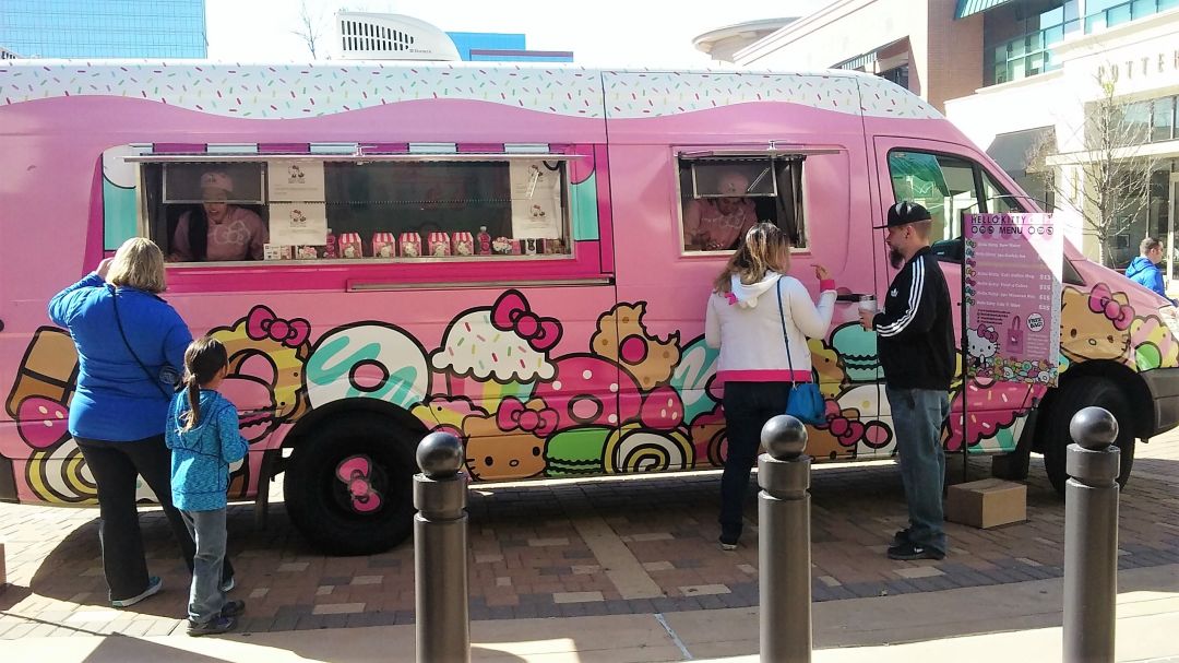 Hello Kitty Cafe pop-up truck stops in Houston