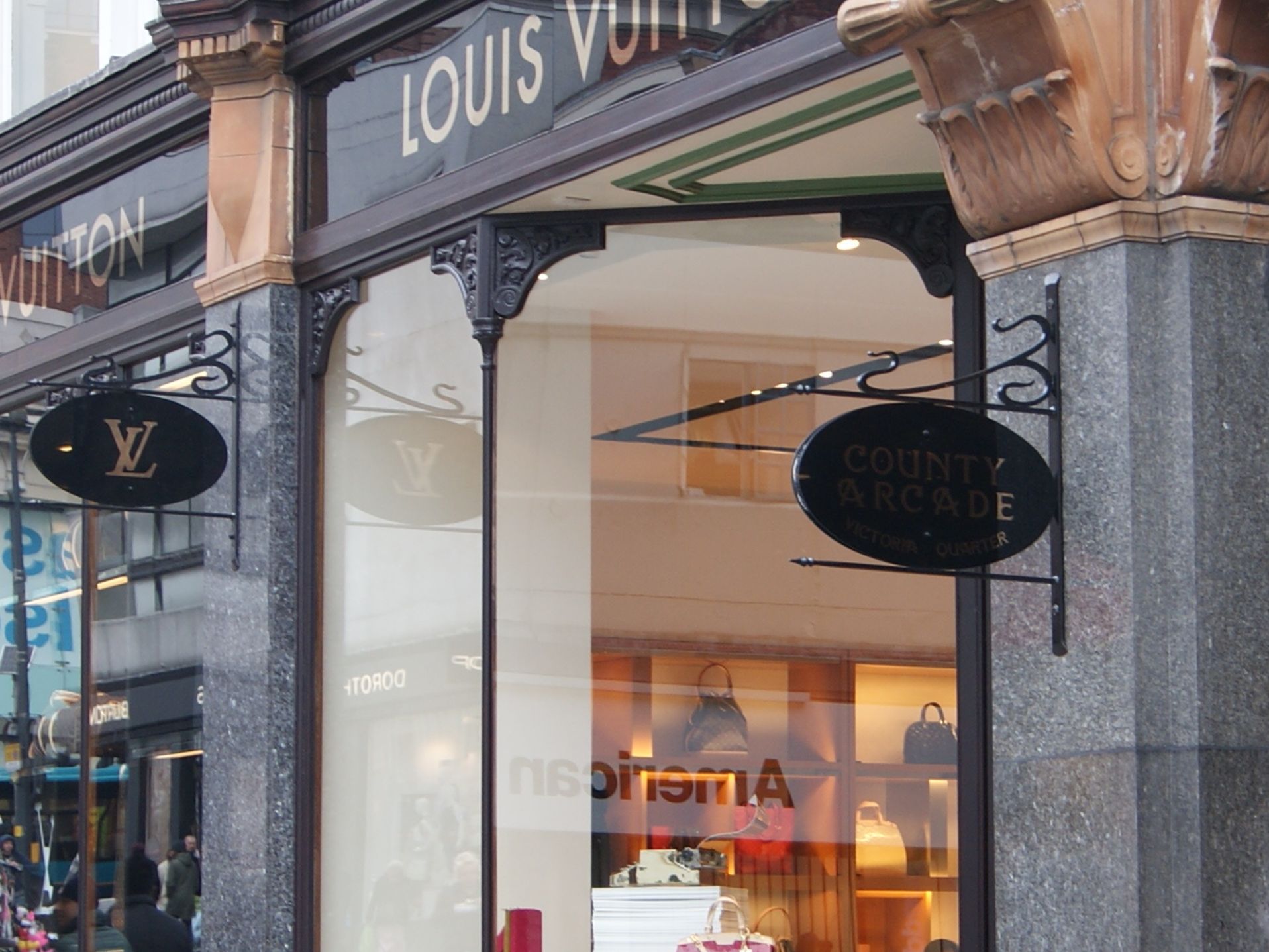 Louis Vuitton Store In Sarasota Florida | SEMA Data Co-op