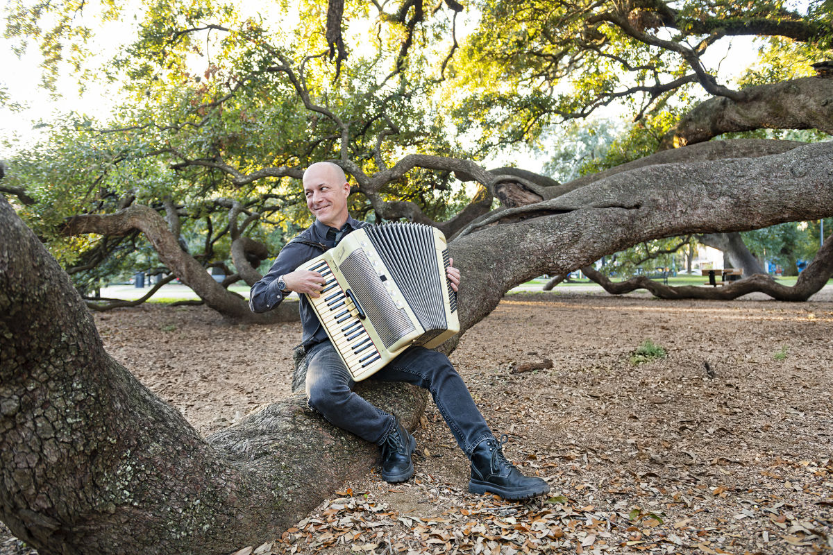 Why Are There So Few Street Performers in Houston? | Houstonia Magazine