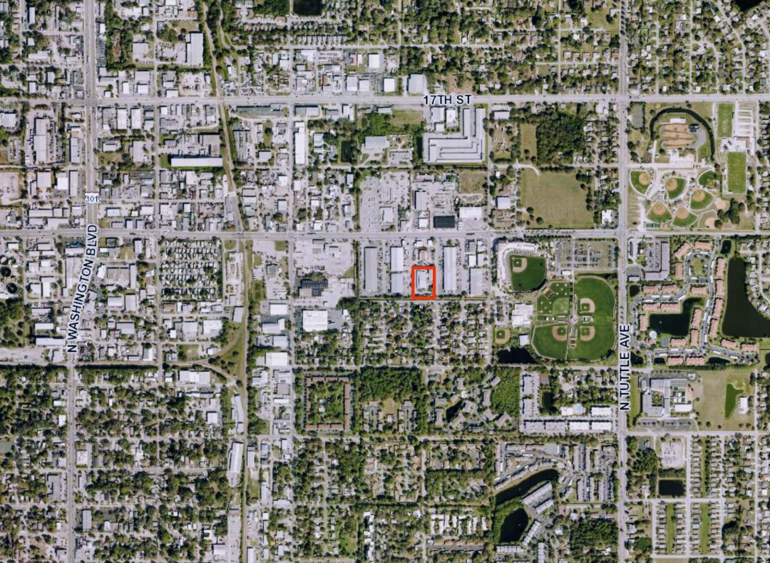 1121 lewis ave. sarasota yzoemr