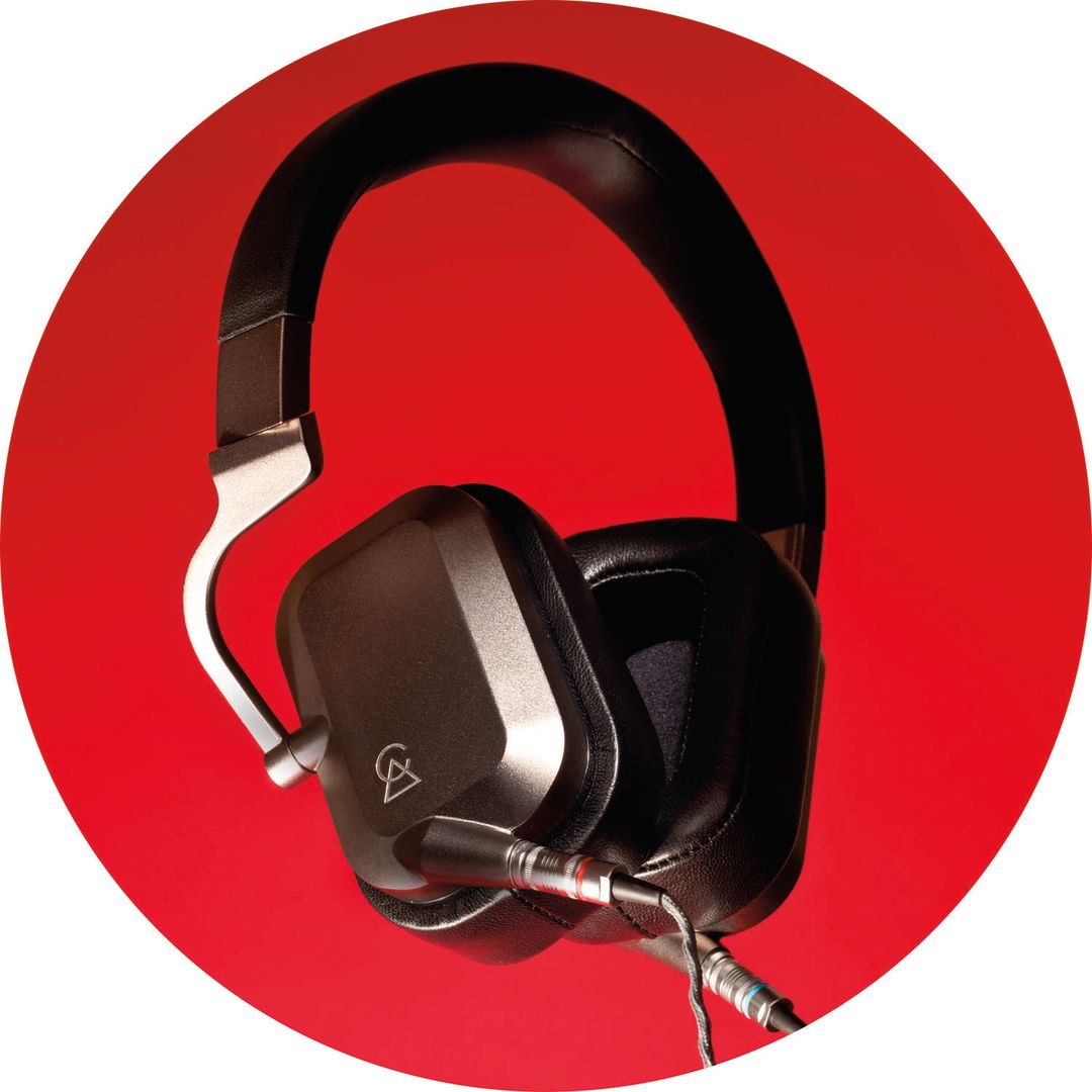 Pomo 1216 gift guide headphones mvhqtw