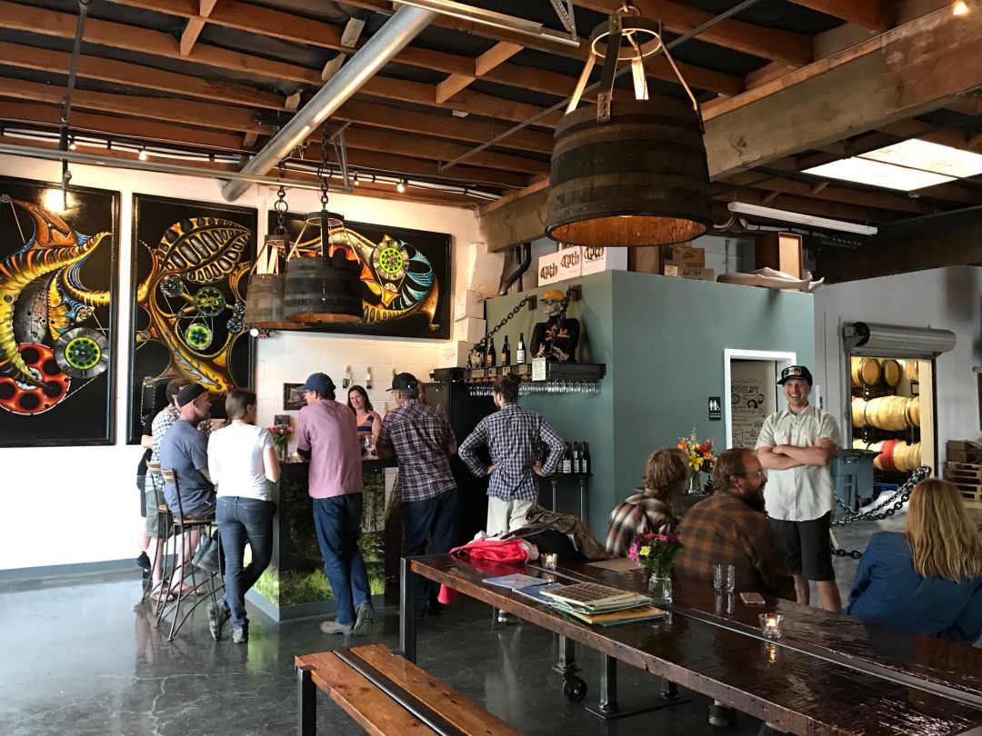 Aleapothecary tastingroom2 al5moe