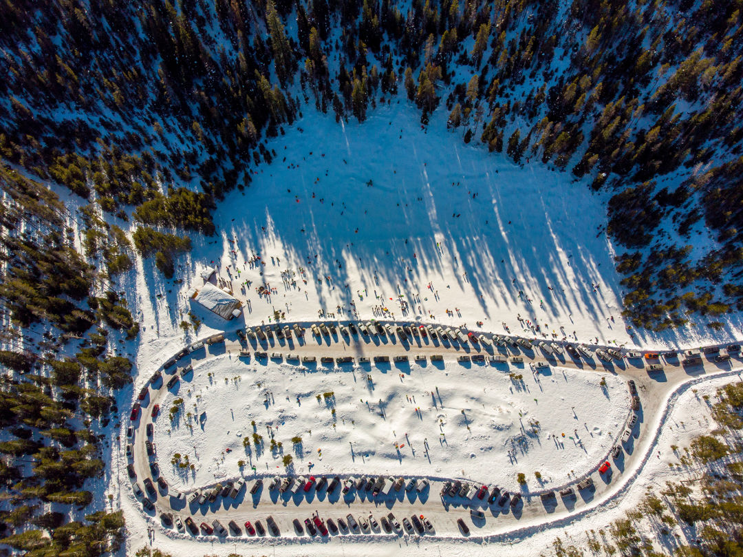 wanoga-sno-park-ice-sledding-activities-winter_1307943289_tefia3 Where to Sled, Snowshoe, and Play in the Snow in Oregon