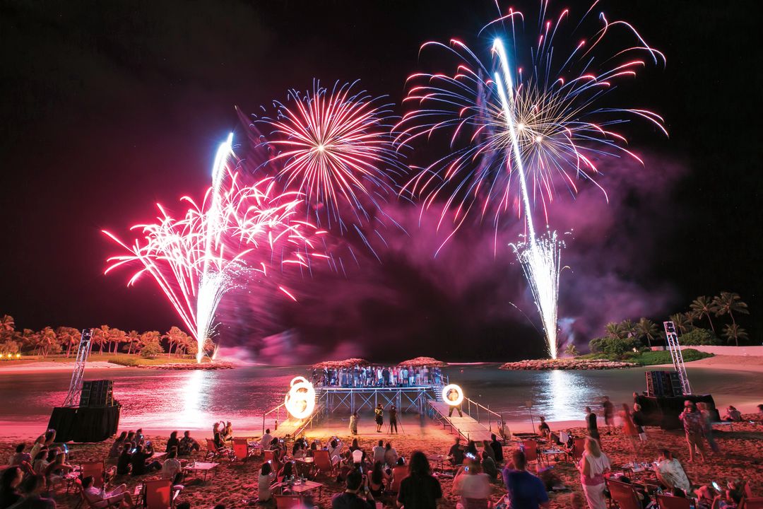 Travis okimoto hawai i food and wine festival fireworks daf9z7