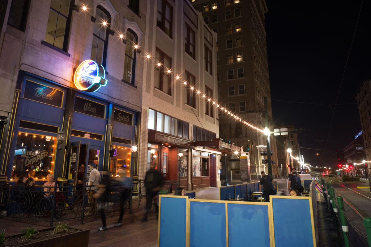 Houston's Restaurant Patio Program, More Space: Main Street, Extended Into 2023 - Vimarsana News