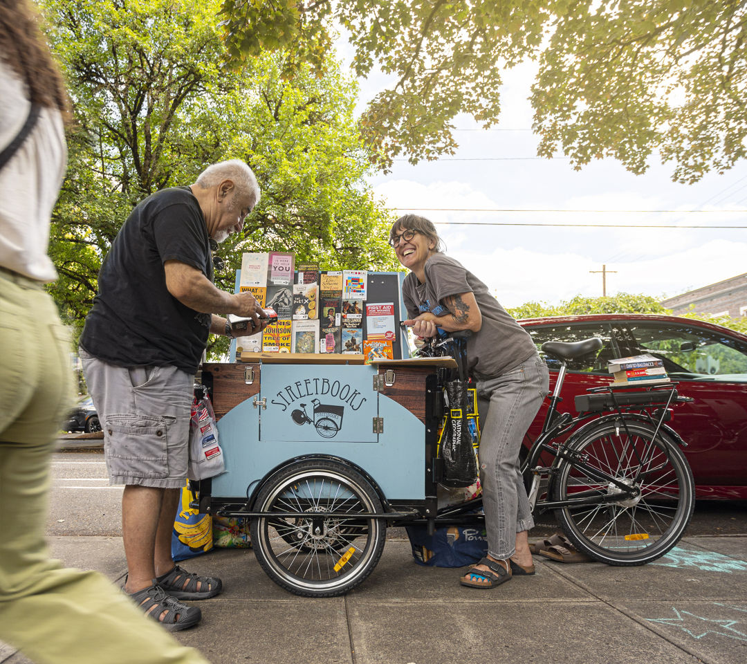 street-books-library-cart_michael-novak_x3lcxc The Bike Library Connecting Portland’s Housed and Unhoused Residents