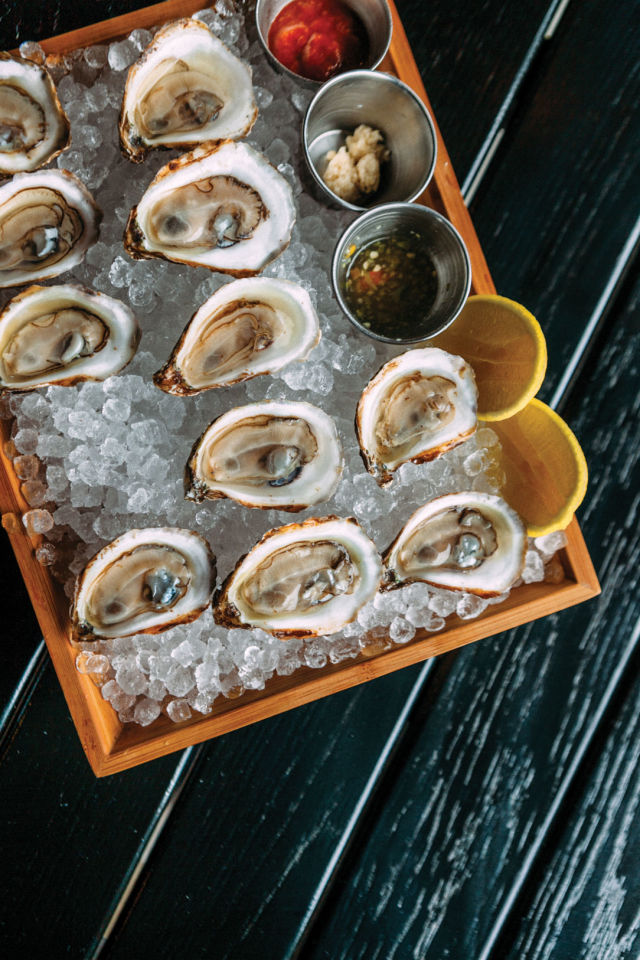 1215 table saltair oysters wj07ot