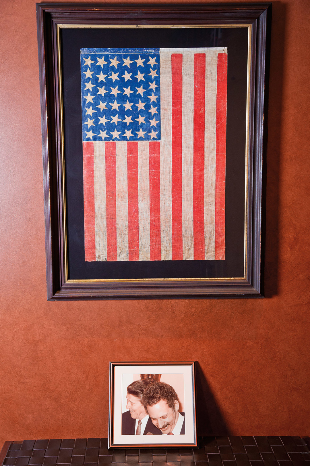 0514 tale for time flag photo tpoe0m