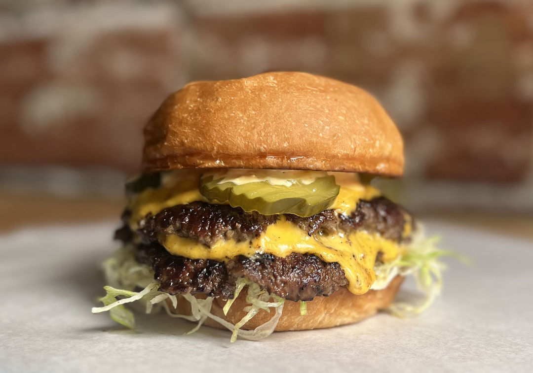 tulip-shop-tavern-cheeseburger_Tyler-Treadwell_hdudqn Cheap Eats: The Best Budget-Friendly Dining Options in Portland