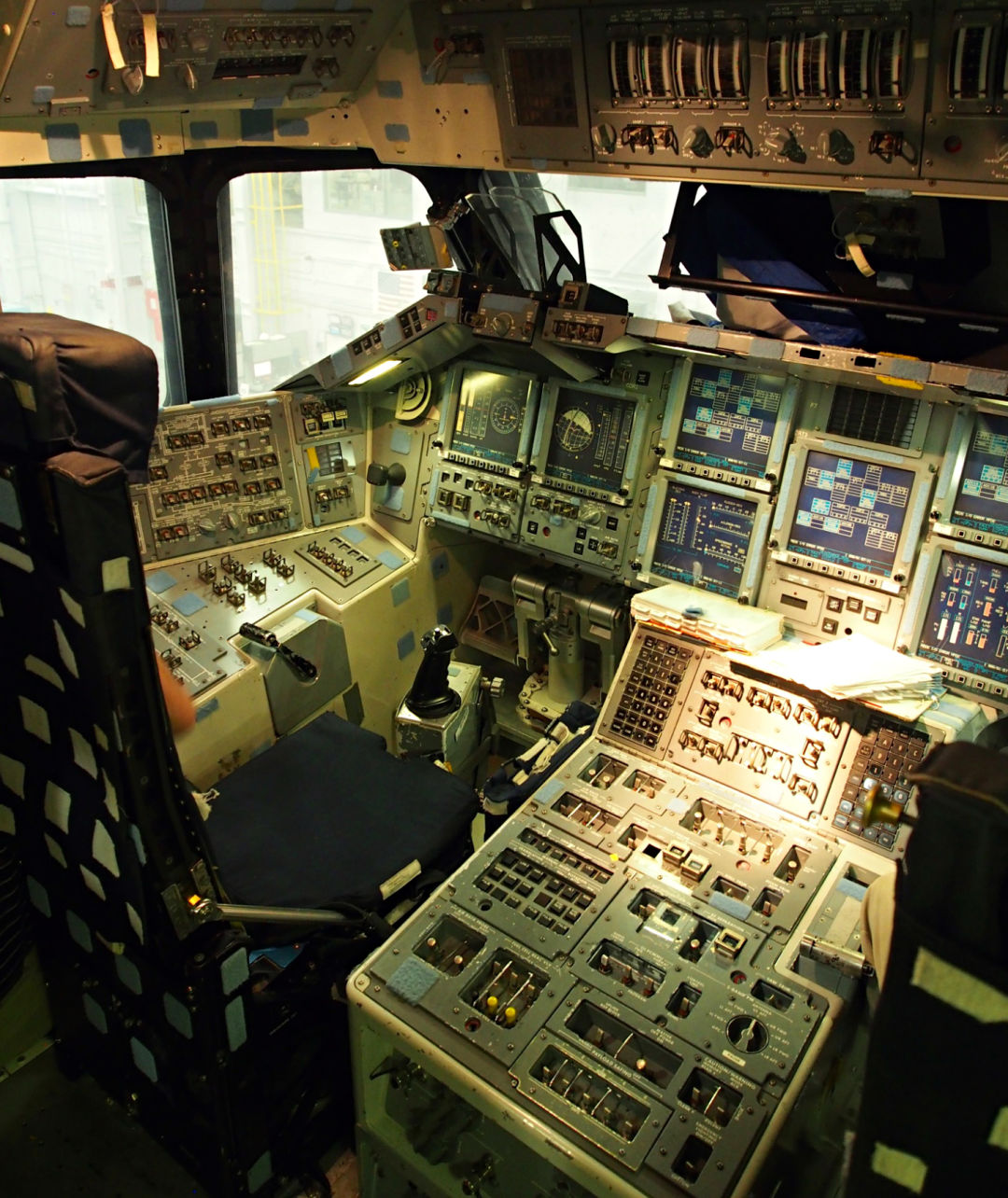 Shuttlecommander sseat oewnld
