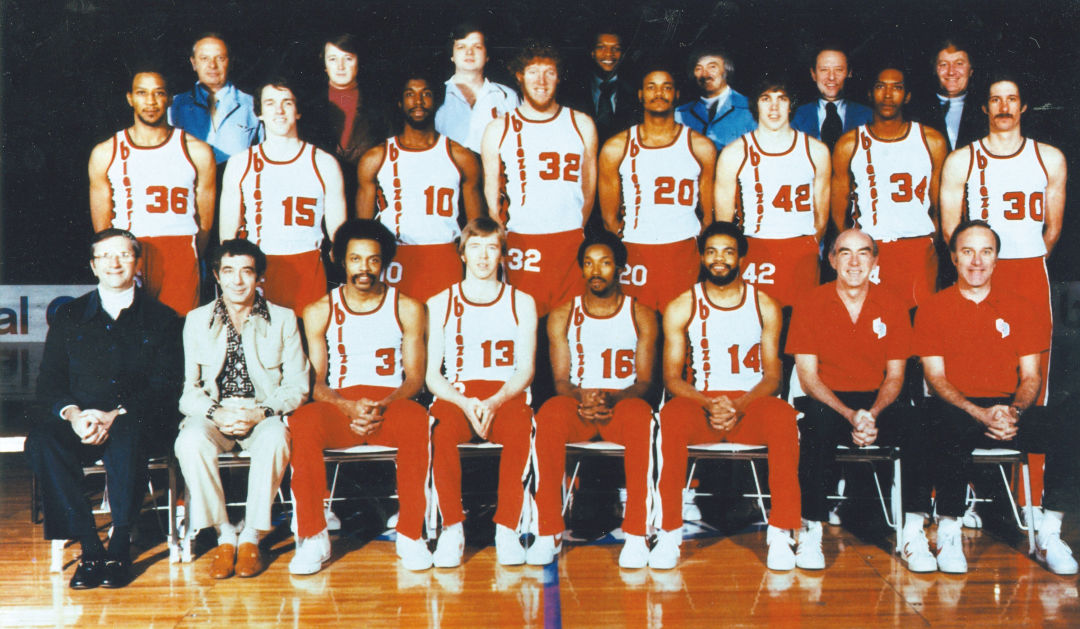 portland trail blazers retired jerseys