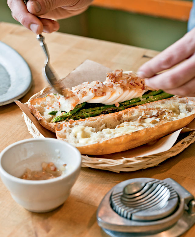 Asparagus sandwich rg9fah