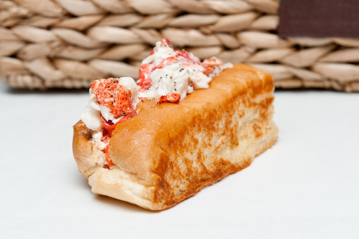 Who's Got the Best Lobstah Roll? Let's Compaih Houstonia