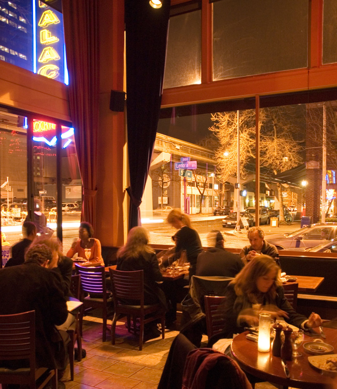 Why Some Seattle Restaurants Are Doing Away With Tipping Seattle Met Why Some Seattle Restaurants Are Doing Away With Tipping Seattle Met