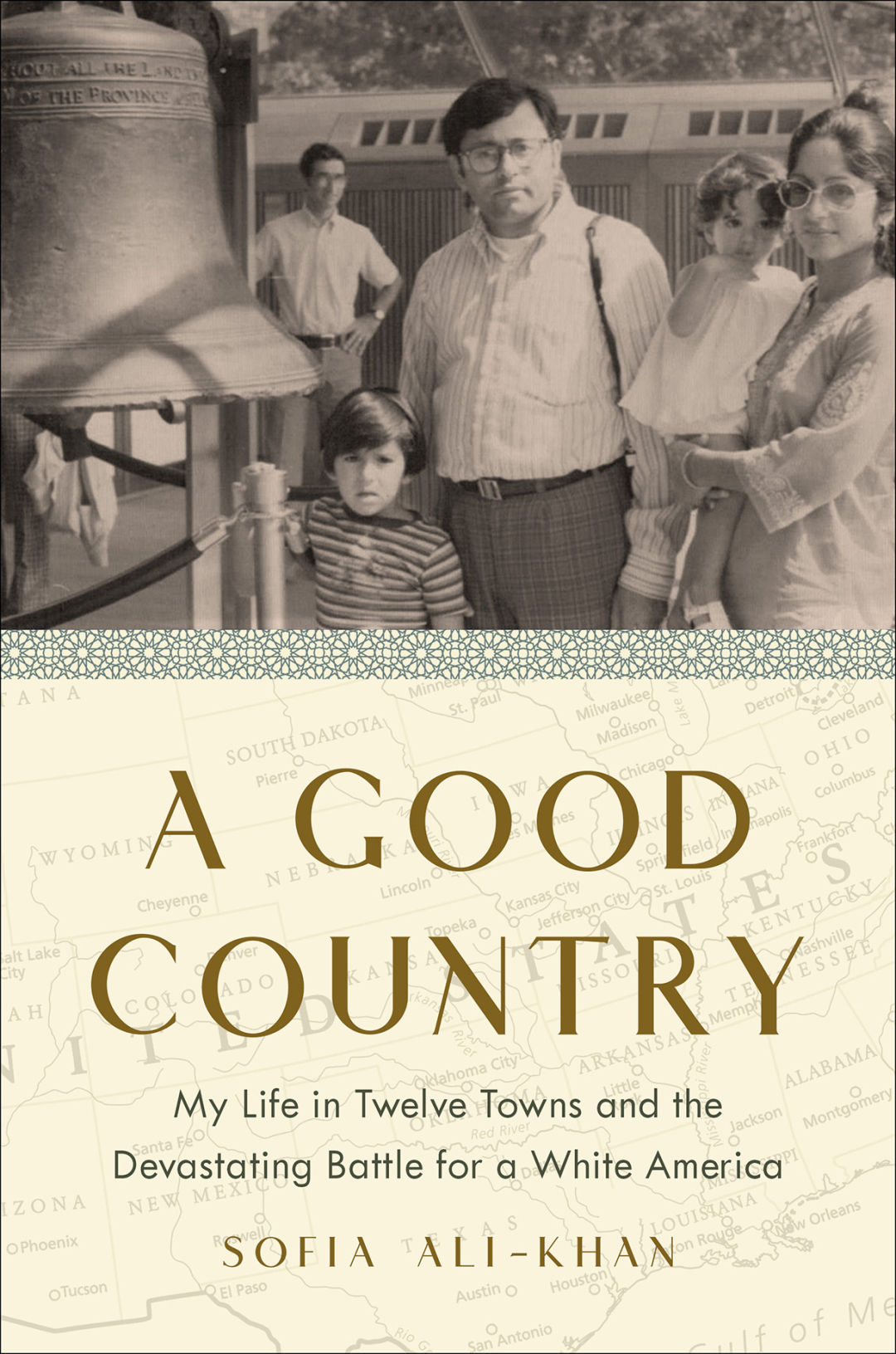 Pictur of the book cover: A Good Country–My Life in Twelve Towns and the Devastating Battle for a White America