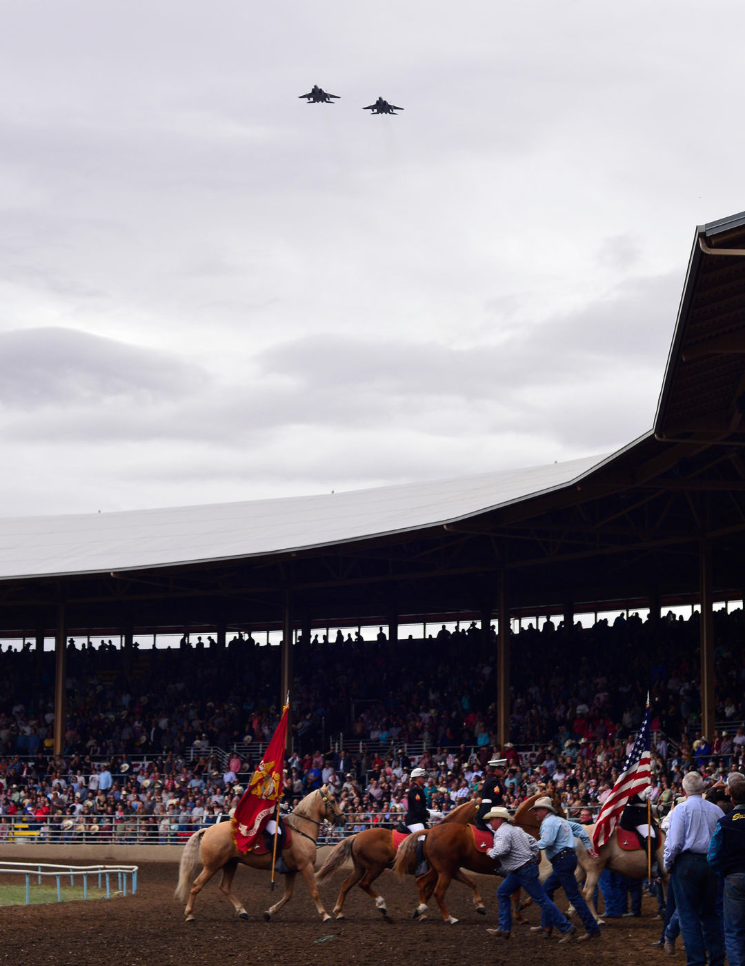 pendleton-roundup-rodeo_P2EX71_avscwm What to Do in Oregon in September