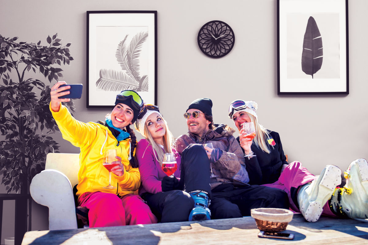 How to Host the Perfect Apres Ski Party at Home