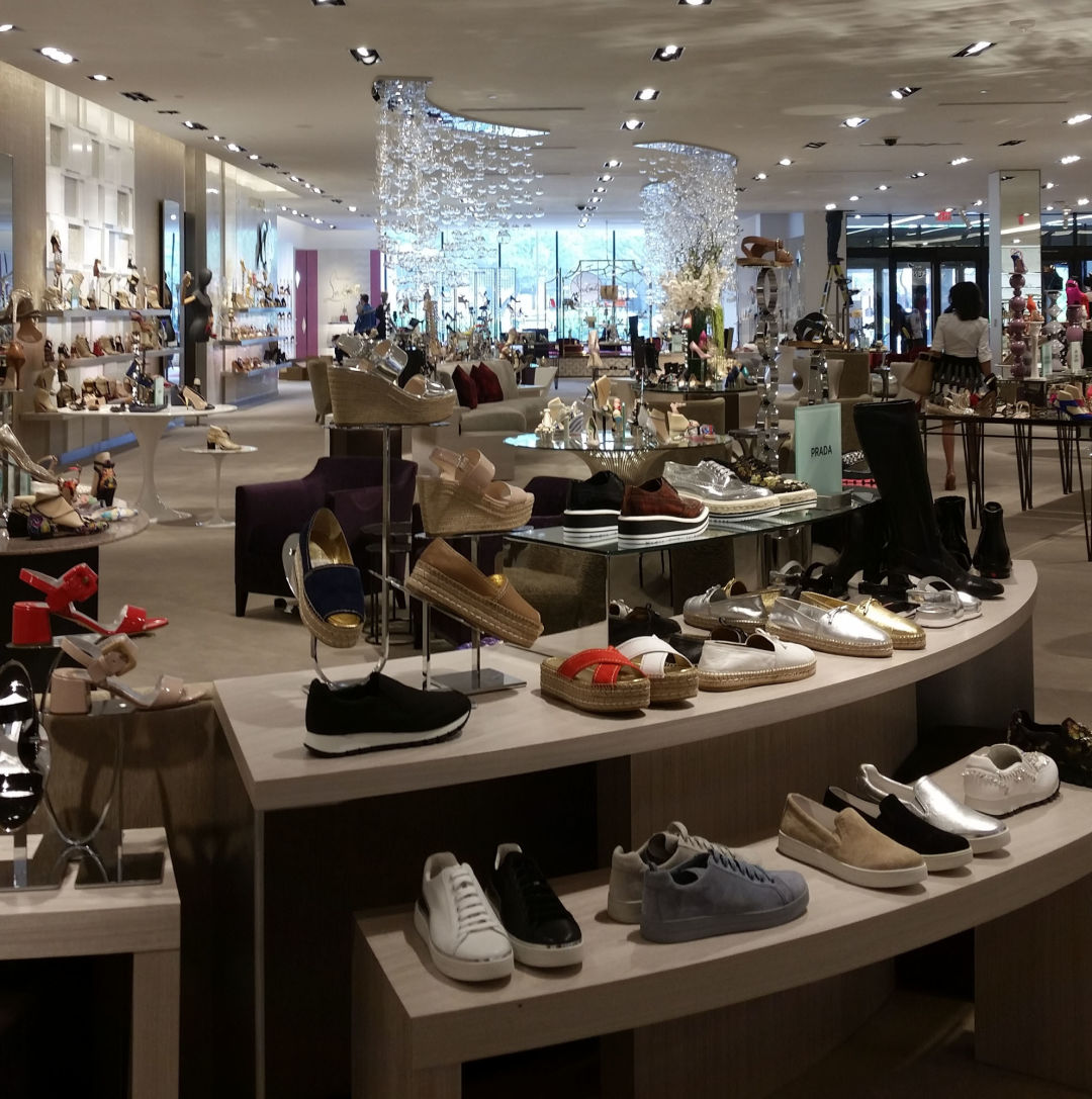 saks fifth avenue outlet shoes