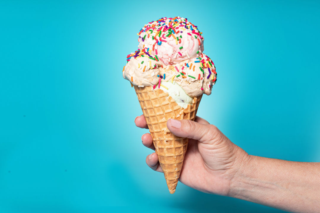 https://res.cloudinary.com/sagacity/image/upload/c_crop,h_2000,w_3000,x_0,y_0/c_limit,dpr_auto,f_auto,fl_lossy,q_80,w_1080/icecream-9-retouched-3000x2000_nw2upf.jpg