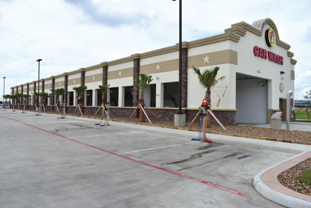 This Buc-ees In Katy Has The Worlds Longest Trippiest Car Wash Houstonia Magazine