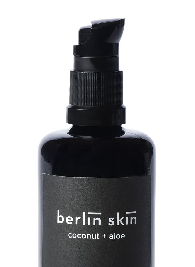 Pomo 0916 trophy case berlin skin yxy01g
