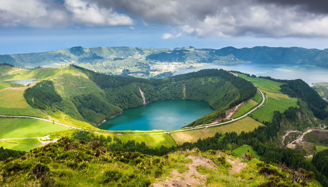 Shutterstock 254083921 hjdliu