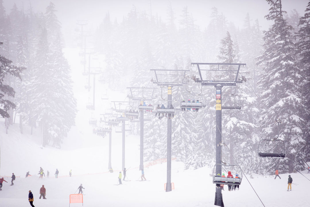 mt-bachelor-ski-snow-winter-sports-mountain_2419029033_wla1z0 Guide to Ski Resorts in the Pacific Northwest
