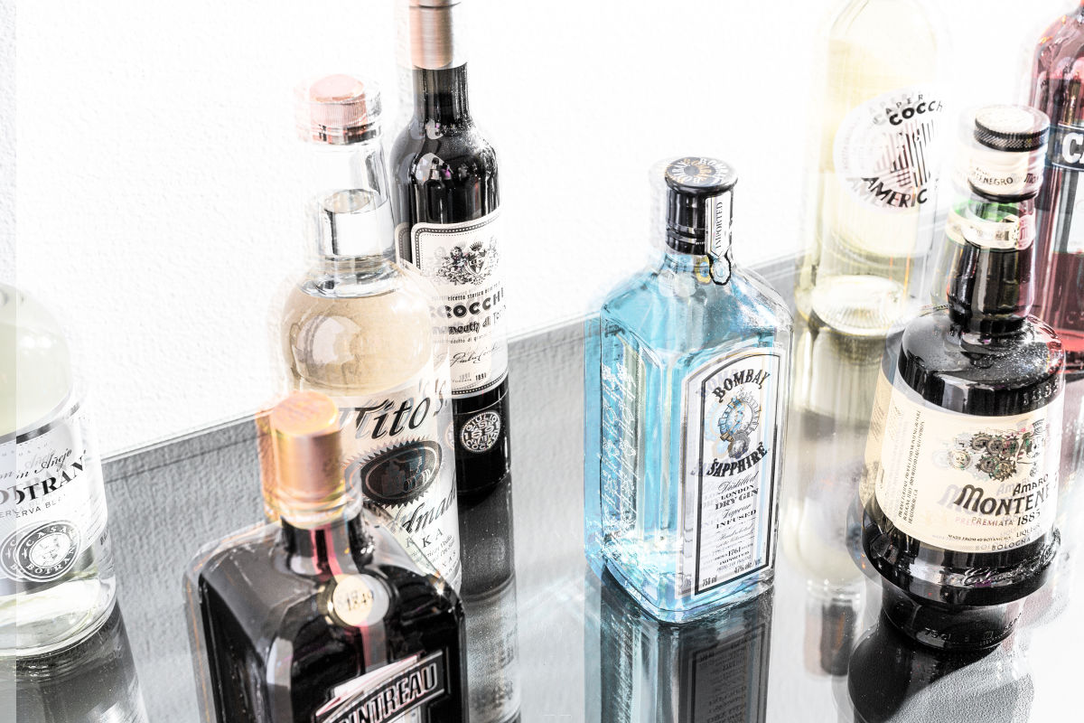 Everything You Could Possibly Need in Your Home Bar - Vimarsana News