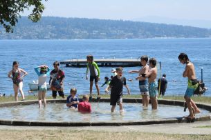 At Cirque du Soleil's 'Alegría' at Marymoor Park, less is more