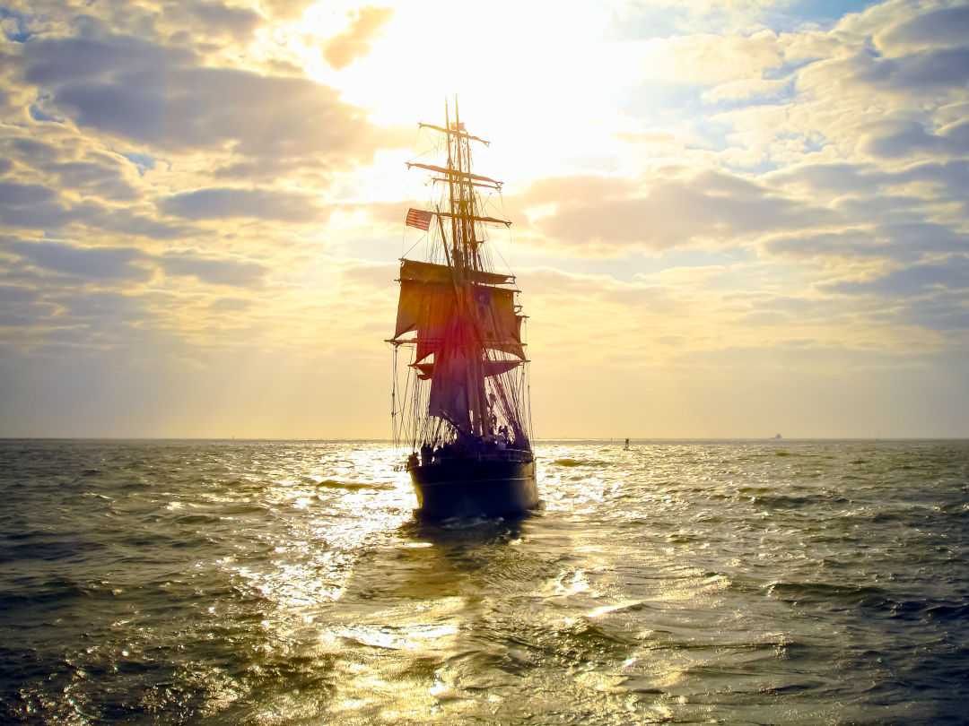 Elissa sailing n00m9l