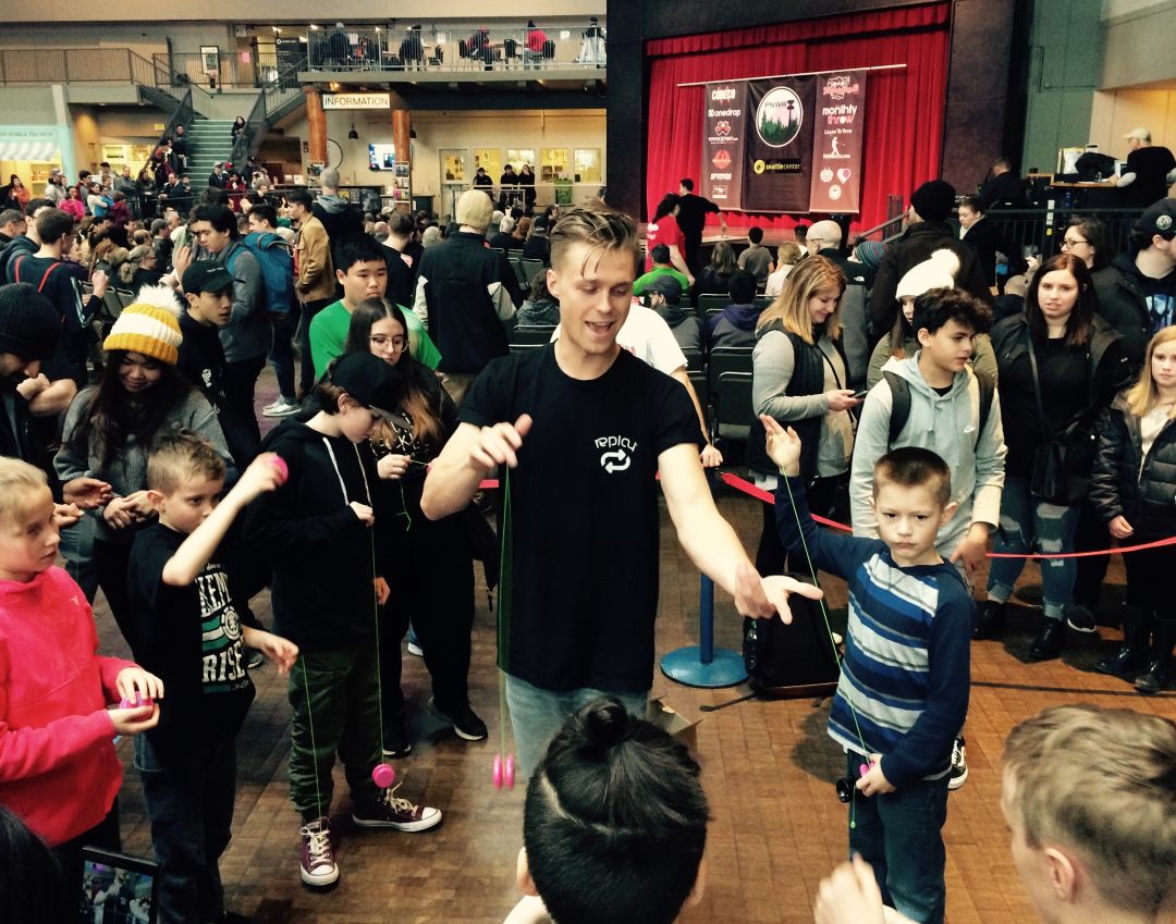 Tak for din hjælp hø skelet Inside the World of Competitive Yo-Yo | Seattle Met