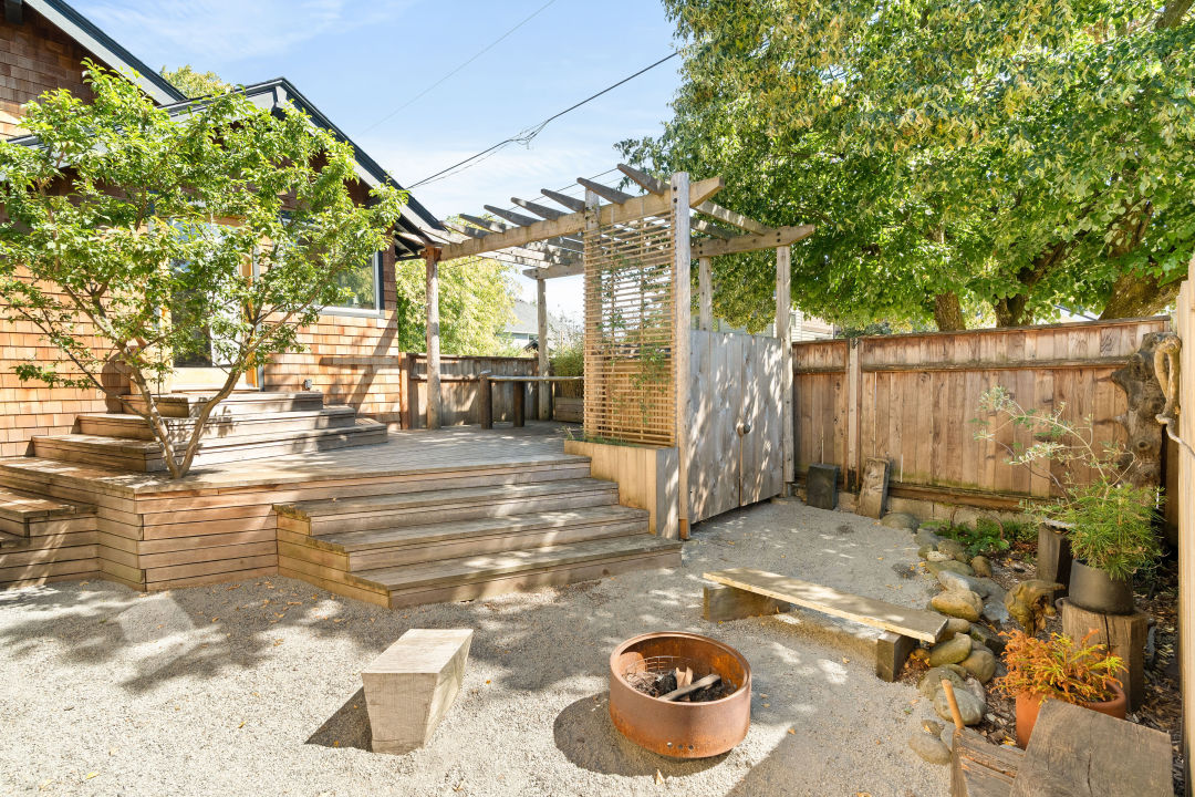 StacksPhotoCompany_Selects-64_soms52 Property Watch: Super Cute $745K Roseway Bungalow