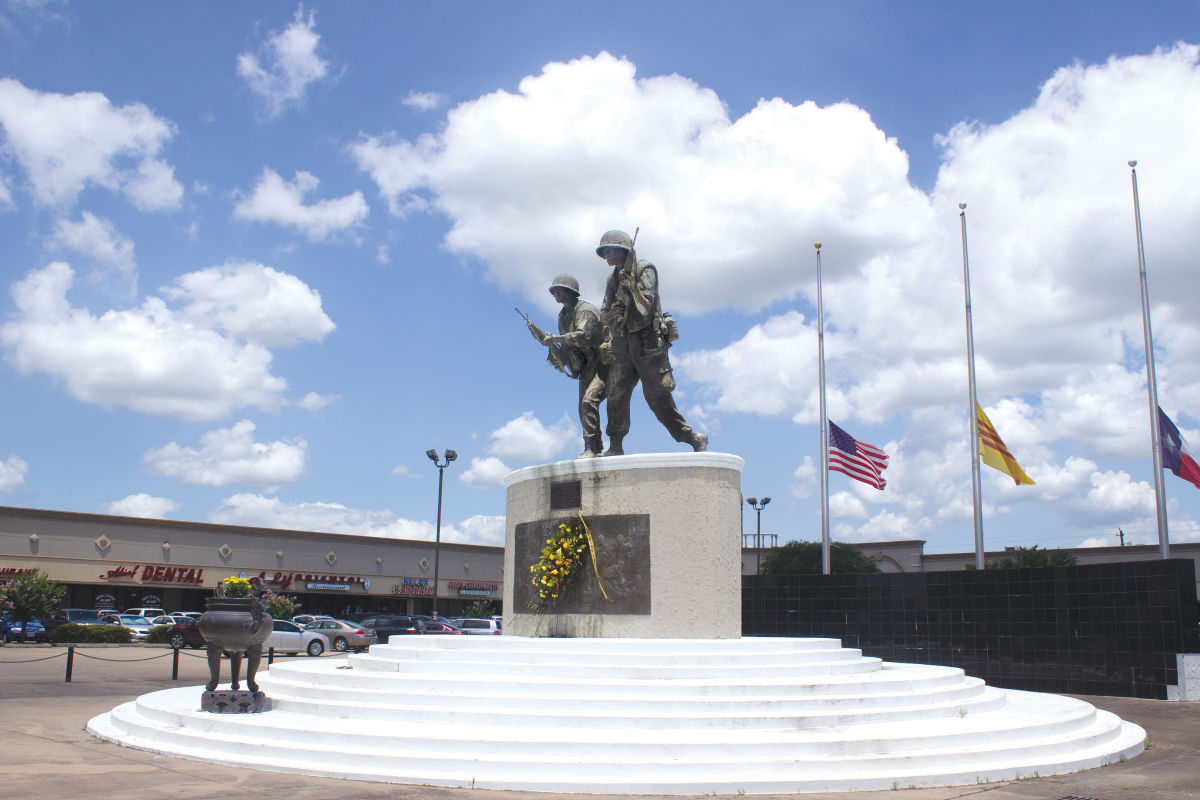 the-story-behind-asiatown-s-vietnam-war-memorial-houstonia