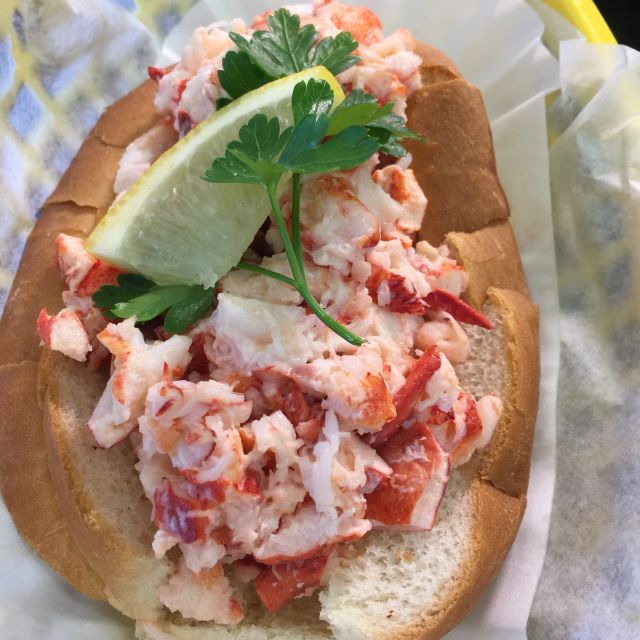 Lobster roll i6wnmq