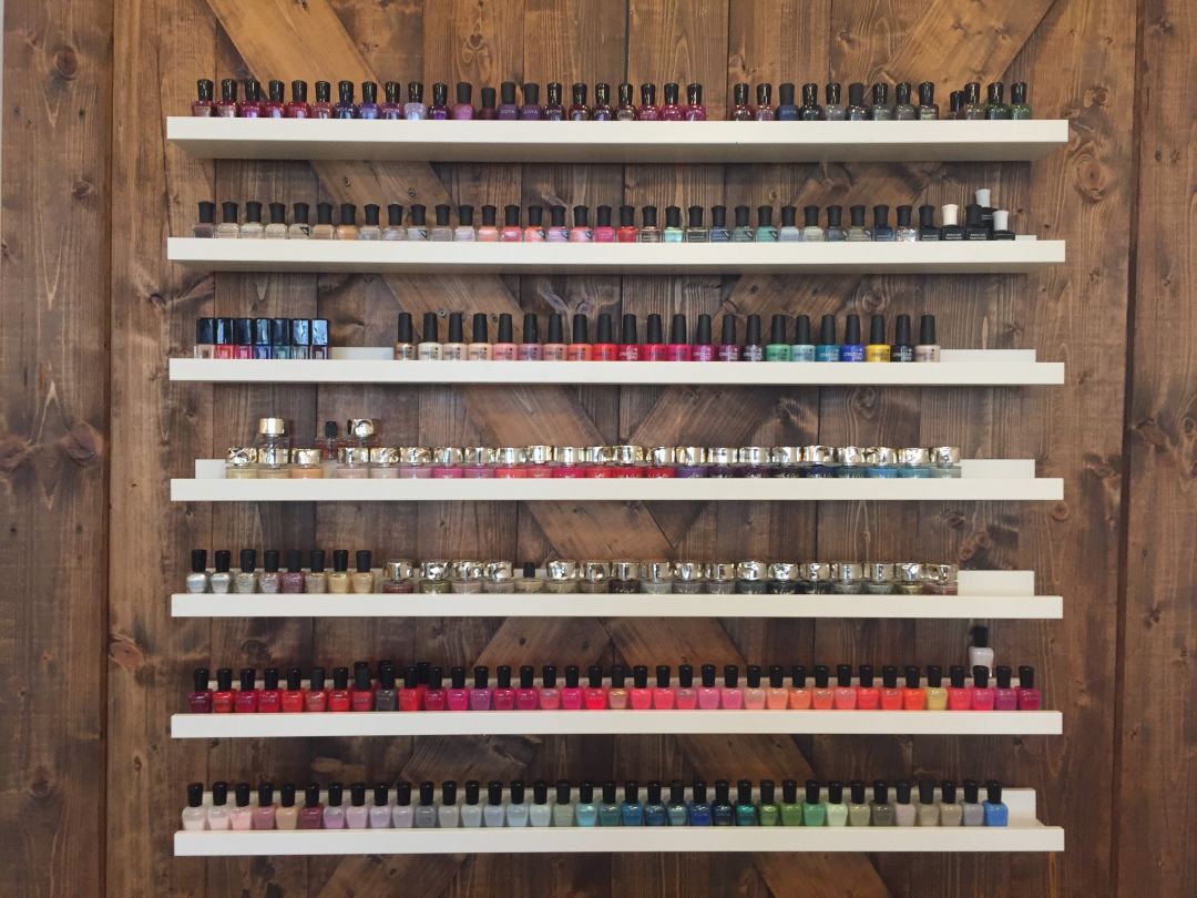 paint nail bar