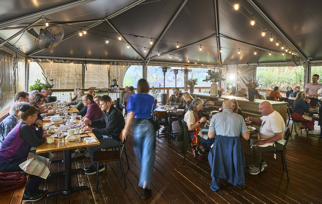 laurelhurst-market-best-restaurant-patio_k0dpxt Portland’s Best Restaurant Patios | Portland Monthly