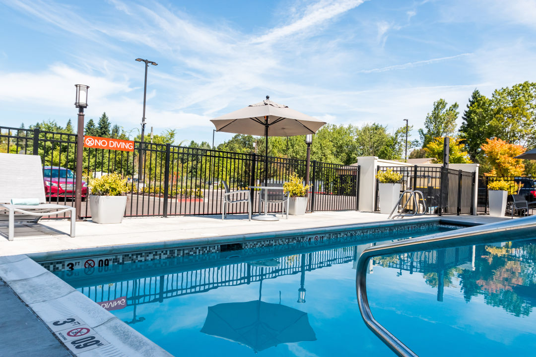 best-hotel-pools-towneplace-suites-beaverton_ouwfwj The Best Outdoor Pools at Portland Hotels