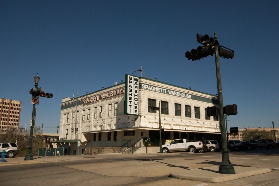 Spaghetti warehouse qgyvod