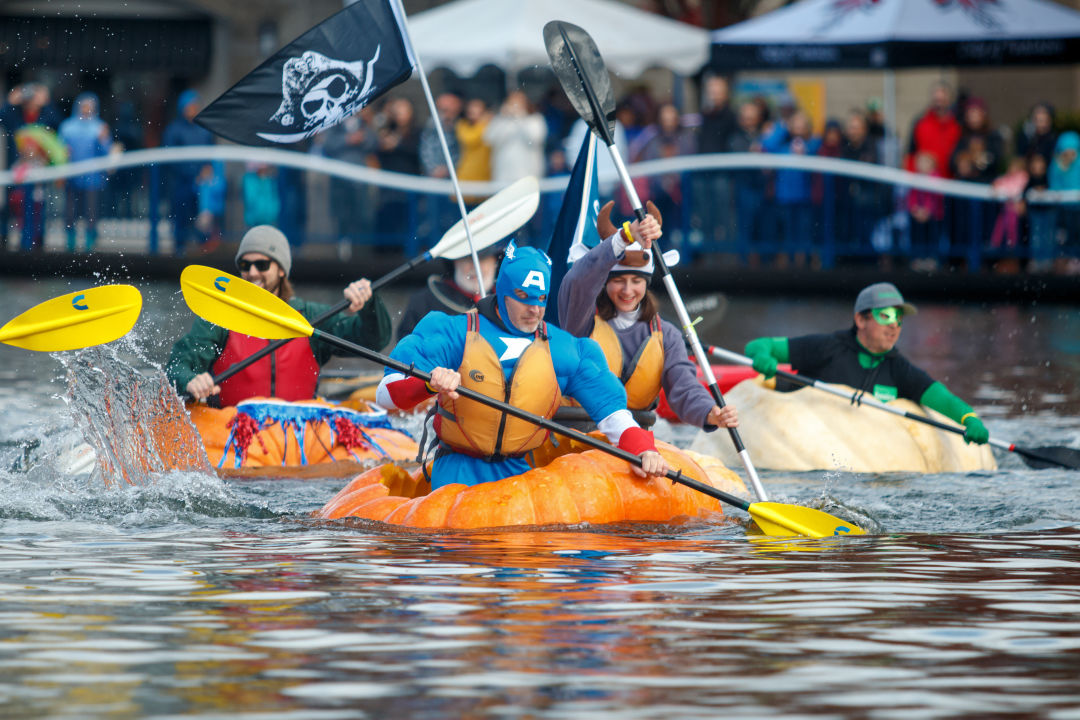 pumpkin-regatta-fall-race_Eric-Hermann_bwt1ii Guide to Growing a Giant Pumpkin and Paddling It to Victory