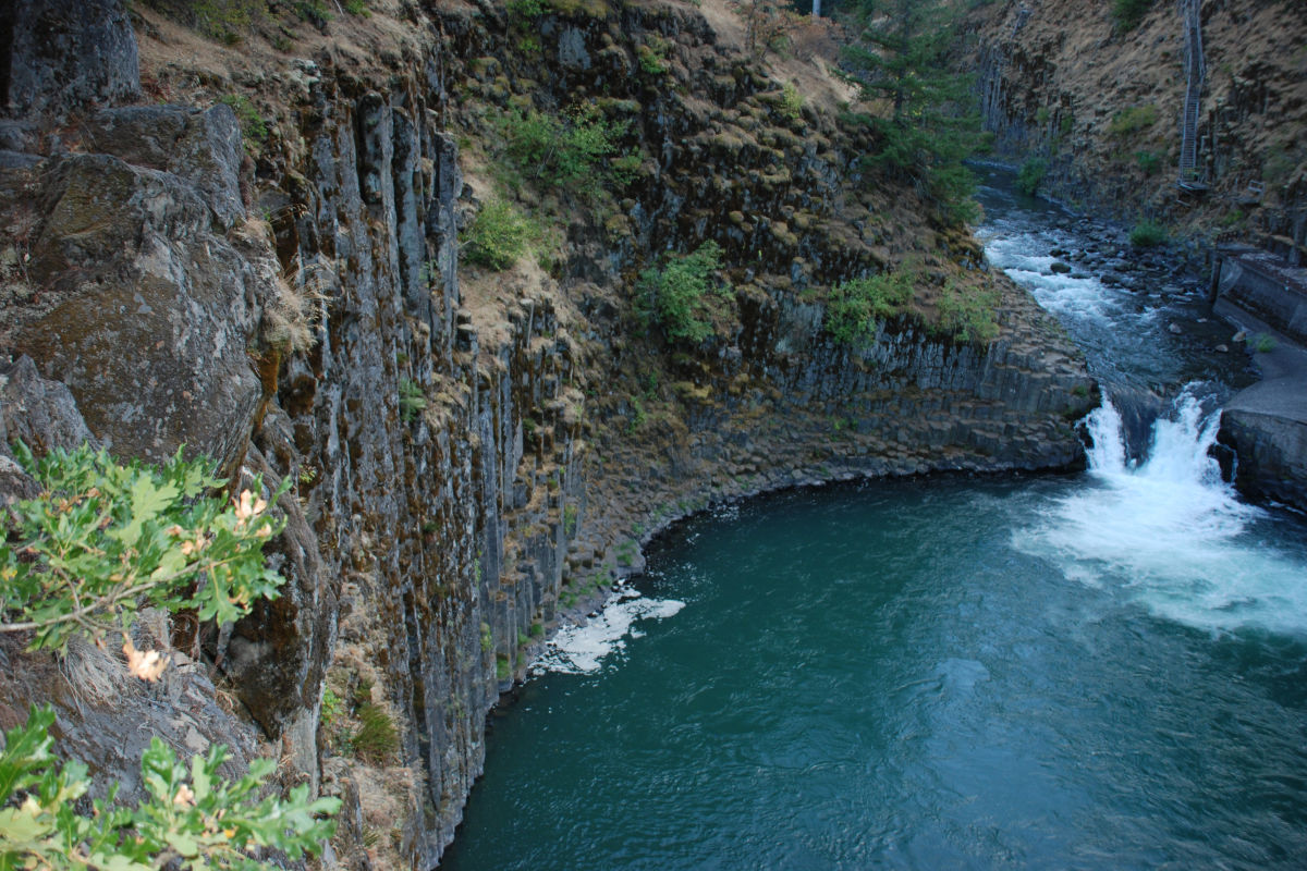 punchbowl falls oregon