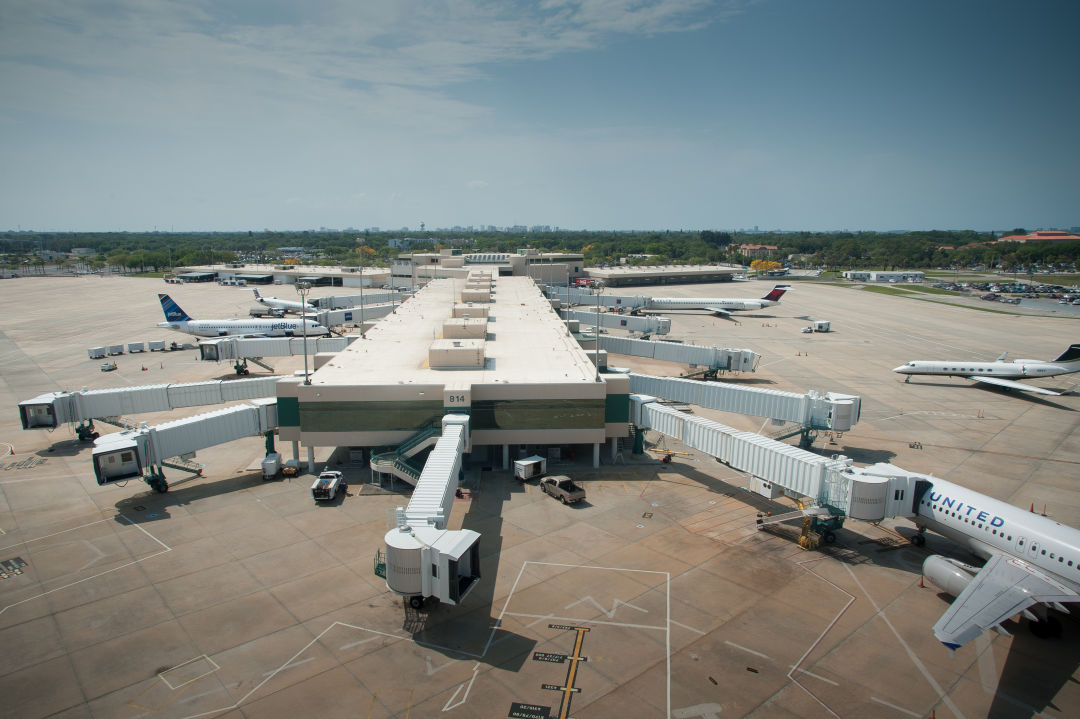 Sarasota bradenton international airport am8fcb