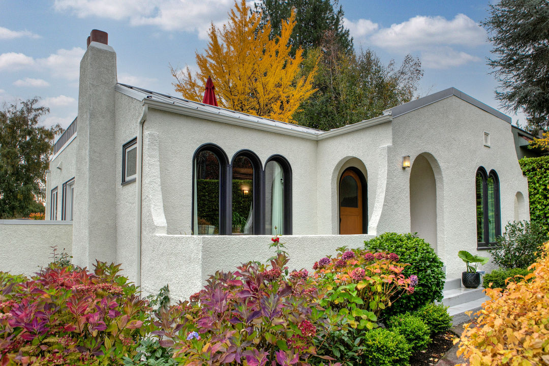 _88A8153_4Balanced-Edit_ix5ors Property Watch: Mediterranean Home for Sale in Madison Park - Seattle Met | Computer Repair, Networking, and IT Support in Seattle, WA