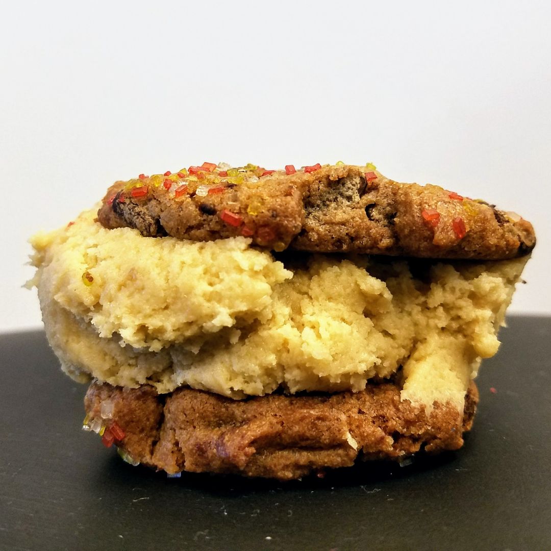 Cookie dough cafe sandwich nvgnwa