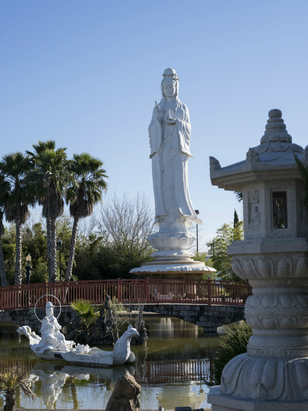 Vietnamese buddhist center uwifm7