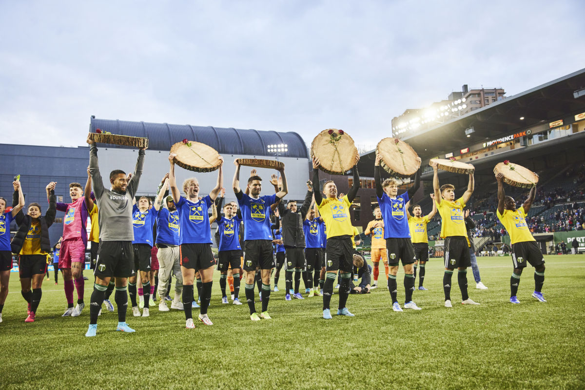 Thorns & Timbers Play Wild Joint Match for UkraineUNICEF Fundraiser