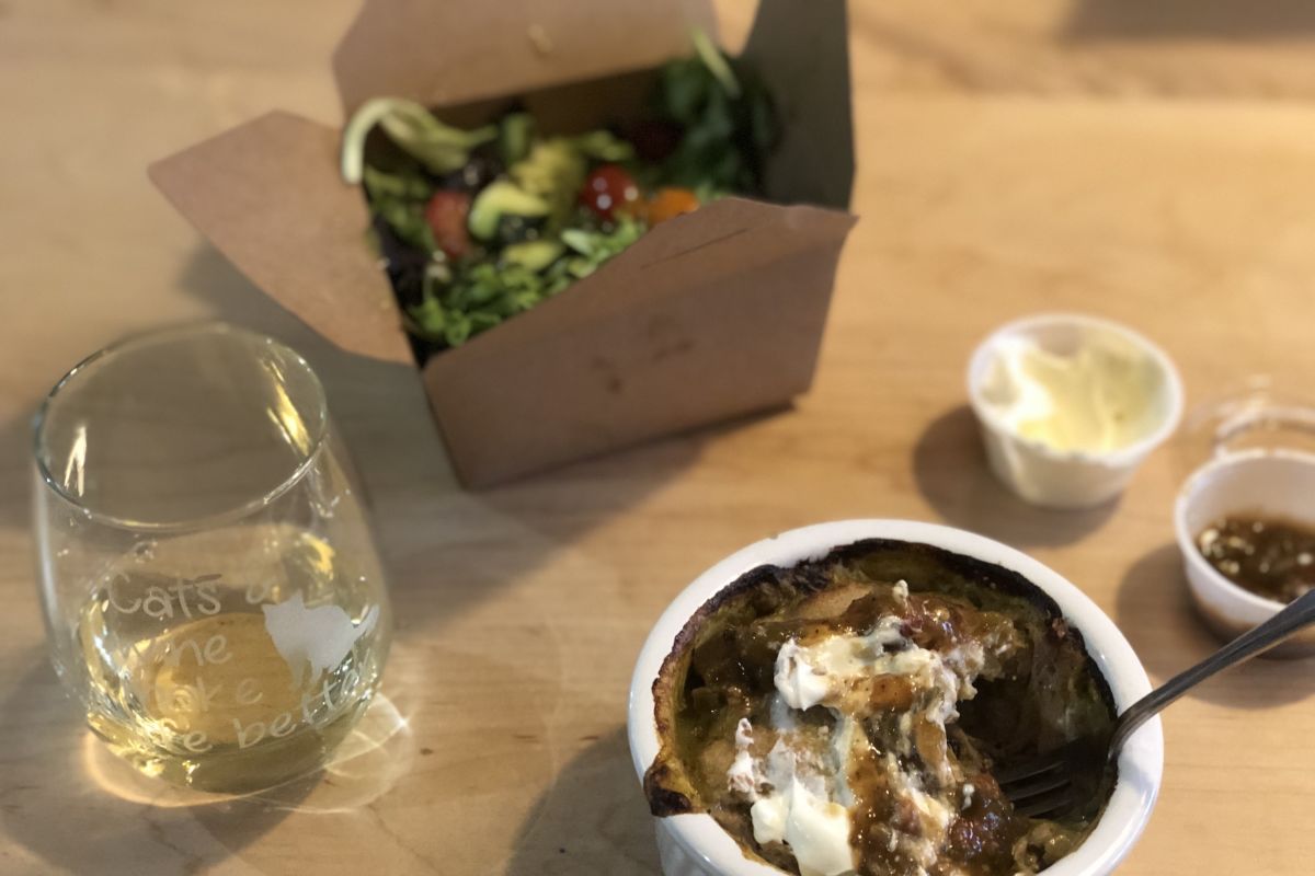 Where To Get Delivery Takeout Or Curbside Pickup In The