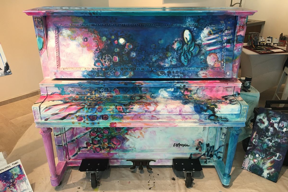 Art Ovation Hotel Welcomes New Sarasota Keys Piano | Sarasota Magazine