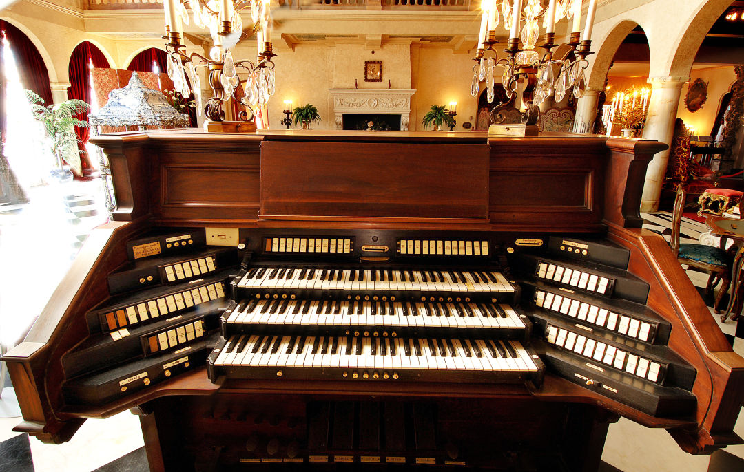 The Ringling's Aeolian organ